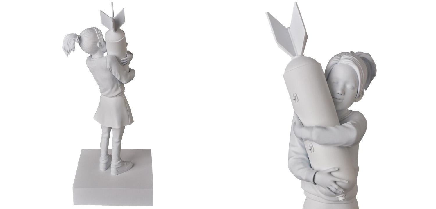Статуэтка Banksy Bomb Hugger Sculpture White - фото