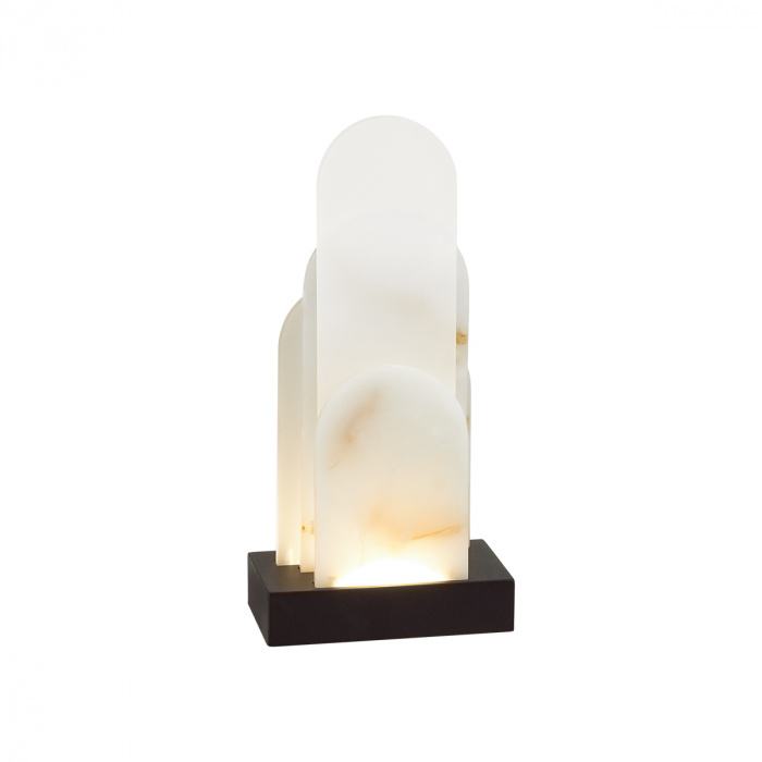 Настольная лампа с белыми вертикальными элементами Alabaster Totem   Латунь сатинированная Прозрачное Стекло Бежевый в Ульяновске | Loft Concept 