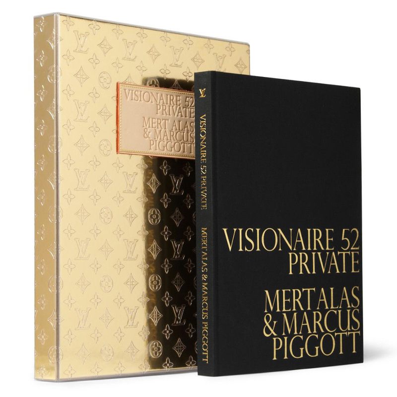 Книга VISIONAIRE 52 PRIVATE LOUIS VUITTON  в Ульяновске | Loft Concept 