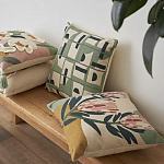 Подушка декоративная зеленого цвета с геометрическим рисунком Divine Abstractions варинант исполнения - 5 | Loft Concept в Ульяновске