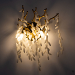 Бра золотого цвета с ветвями и белыми овальными стеклянными подвесками Droplet Chandelier варинант исполнения - 2 | Loft Concept в Ульяновске