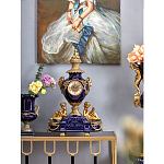 Часы настольные из темно-синего фарфора с бронзовыми фигурками и декоративными элементами Eden Garden варинант исполнения - 2 | Loft Concept в Ульяновске