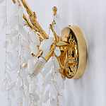 Бра золотого цвета с ветвями и белыми овальными стеклянными подвесками Droplet Chandelier варинант исполнения - 6 | Loft Concept в Ульяновске