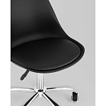 Офисный стул на металлическом основании EGGERY Black пластик варинант исполнения - 2 | Loft Concept в Ульяновске