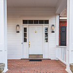 Настенный фонарь цилиндрической формы с рифленым стеклом в золотом каркасе на черном прямоугольном основании Eurofase варинант исполнения - 8 | Loft Concept в Ульяновске