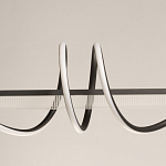 Люстра линейная черного цвета с волнообразным металлическим элементом Luke Lampco Tracer Lamp варинант исполнения - 3 | Loft Concept в Ульяновске