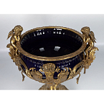 Чаша темно-синего цвета с фигурками ангелов и рельефным декором Eden Garden porcelain and bronze варинант исполнения - 8 | Loft Concept в Ульяновске