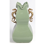 Ваза зеленого цвета из фарфора с бронзовыми ручками в виде драконов и рельефным цветочным декором Eden Garden porcelain and bronze варинант исполнения - 5 | Loft Concept в Ульяновске