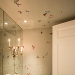 Обои ручная роспись Butterflies Icarus on Rose Shadow metallic silk варинант исполнения - 1 | Loft Concept в Ульяновске