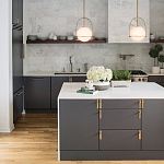 Подвесной светильник с белым плафоном в форме шара в арочной подвеске Hinkley варинант исполнения - 15 | Loft Concept в Ульяновске