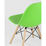 Пластиковый стул на ножках из массива бука Eames Light Green варинант исполнения - 3 | Loft Concept в Ульяновске