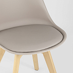 Стул с основой из пластика и мягким сиденьем Arvika Beige варинант исполнения - 7 | Loft Concept в Ульяновске