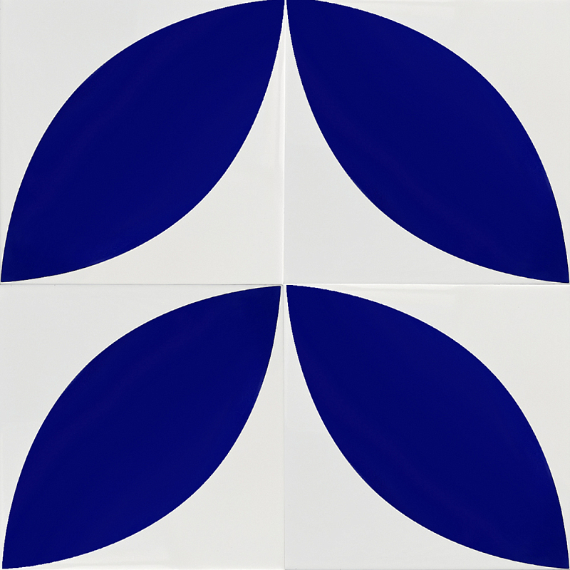 Дизайнерская плитка с узором Лепесток Синий Черный Фиолетовый в Ульяновске | Loft Concept 