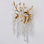 Бра золотого цвета с ветвями и белыми овальными стеклянными подвесками Droplet Chandelier варинант исполнения - 3 | Loft Concept в Ульяновске