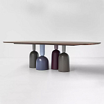 Обеденный стол деревянный с разноцветными фигурными ножками Cop варинант исполнения - 1 | Loft Concept в Ульяновске