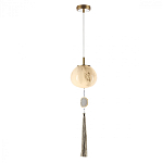 Подвесной светильник с шарообразным плафоном из белого стекла с подвеской из камня и кисточкой Agatelle варинант исполнения - 3 | Loft Concept в Ульяновске