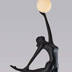 Торшер черная статуэтка Девушка Girl Carries Light Balls варинант исполнения - 2 | Loft Concept в Ульяновске