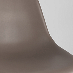 Пластиковый стул на ножках из массива бука Eames Cappuccino варинант исполнения - 8 | Loft Concept в Ульяновске