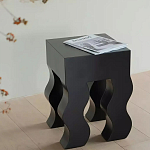 Дизайнерский журнальный стол чёрный с ножками волнистой формы Egopi варинант исполнения - 1 | Loft Concept в Ульяновске