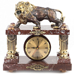 Часы настольные из креноида и бронзы с декором в виде льва Lion Stone Clock варинант исполнения - 1 | Loft Concept в Ульяновске