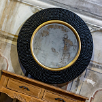 Зеркало в черной фактурной раме с золотым кантом Summon the Light варинант исполнения - 5 | Loft Concept в Ульяновске