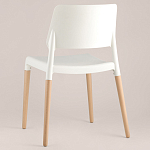 Пластиковый стул на ножках из массива бука Ferret White варинант исполнения - 5 | Loft Concept в Ульяновске