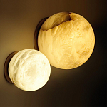 Настенно-потолочный светильник с плафоном в форме шара из алебастра Cryptocrystalline Stone варинант исполнения - 2 | Loft Concept в Ульяновске