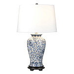 Настольная лампа с керамическим основанием в белом цвете с синим цветочным орнаментом на темной деревянной подставке и тканевым абажуром Elstead Lighting варинант исполнения - 1 | Loft Concept в Ульяновске