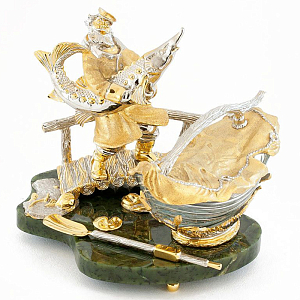 Икорница с ложкой с декором "Дед с осетром" с гравировкой на подставке из натурального камня Нефрит Decorative Cavair Dishes