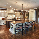 Люстра с подвесками из прозрачного стекла на кованом каркасе бронзового цвета в классическом стиле Quoizel варинант исполнения - 15 | Loft Concept в Ульяновске