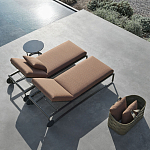 Шезлонг на металлическом каркасе с регулируемой спинкой GUELL Sunbed варинант исполнения - 2 | Loft Concept в Ульяновске