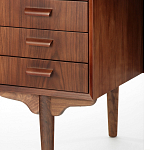 Дизайнерский письменный стол округлой формы с 4-мя ящиками и дверкой с полочками Rili варинант исполнения - 5 | Loft Concept в Ульяновске