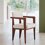 Кресло обеденное Alcove White Boucle из массива ореха варинант исполнения - 8 | Loft Concept в Ульяновске