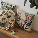 Подушка с цветочным принтом Blooming Elegance Lily варинант исполнения - 7 | Loft Concept в Ульяновске