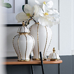 Ваза с золотыми полосами на белом фоне Chinoiserie Ceramics варинант исполнения - 2 | Loft Concept в Ульяновске