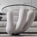 Дизайнерский журнальный стол с круглой прозрачной столешницей на белом фигурном основании Luqak варинант исполнения - 3 | Loft Concept в Ульяновске