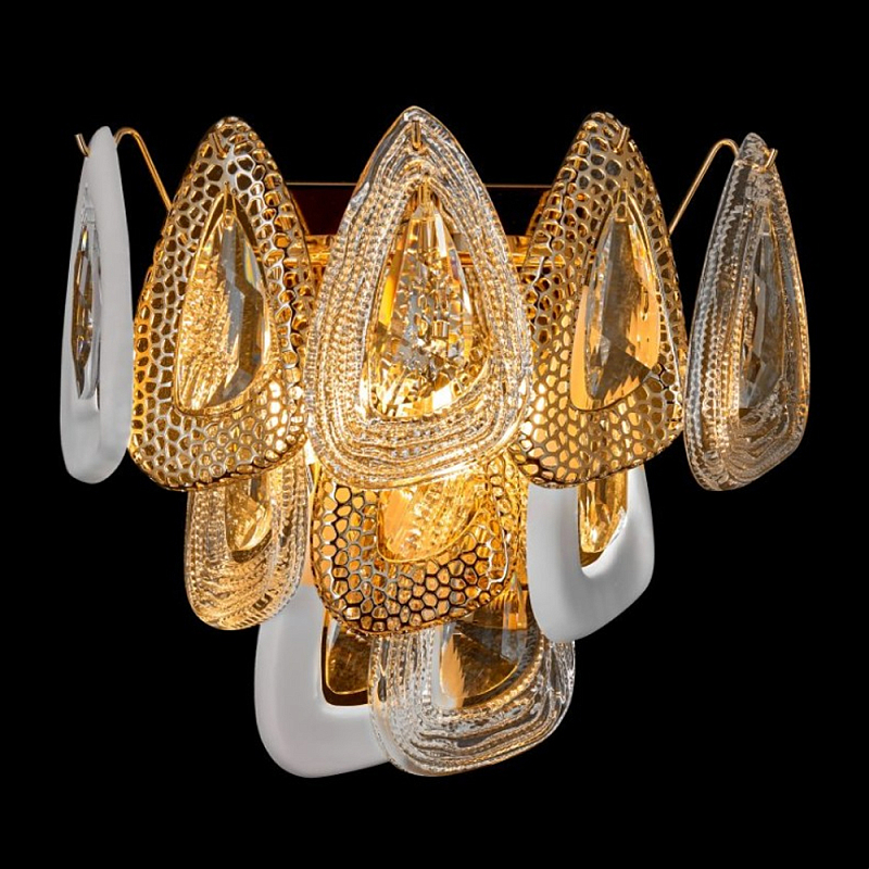 Бра с белыми и прозрачными подвесками Character Chandelier Золотой Прозрачный Белый Бра с белыми и прозрачными подвесками Character Chandelier Золотой Прозрачный Белый в Ульяновске | Loft Concept