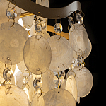 Люстра подвесная с белыми перламутровыми подвесками и изогнутыми золотистыми элементами Диаметр 50 см SHELL Chandelier варинант исполнения - 4 | Loft Concept в Ульяновске