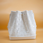 Кашпо в виде сумки  Bag Vase White Louis варинант исполнения - 3 | Loft Concept в Ульяновске