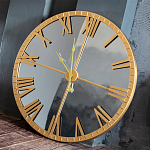 Часы настенные зеркальные с золотым металлическим циферблатом Mirror Tower Clock варинант исполнения - 4 | Loft Concept в Ульяновске