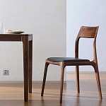 Стул деревянный с мягким сиденьем из черной натуральной кожи Moon Walnut Furniture варинант исполнения - 5 | Loft Concept в Ульяновске