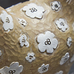 Статуэтка курица с белым цветочным узором и металлическими ножками Rustic Chicken варинант исполнения - 2 | Loft Concept в Ульяновске