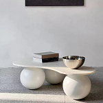 Дизайнерский журнальный стол с изогнутой столешницей на круглых ножках Rigilyr варинант исполнения - 1 | Loft Concept в Ульяновске