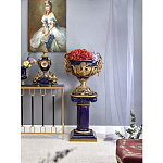 Часы настольные из темно-синего фарфора с бронзовыми фигурками и декоративными элементами Eden Garden варинант исполнения - 3 | Loft Concept в Ульяновске