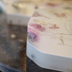 Шкатулка из эпоксидной смолы с цветами белая Epoxy Resin Square Box White варинант исполнения - 6 | Loft Concept в Ульяновске