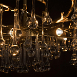 Потолочная люстра в виде ветвей деревьев золотого цвета с прозрачными подвесками-каплями Droplet Chandelier варинант исполнения - 6 | Loft Concept в Ульяновске