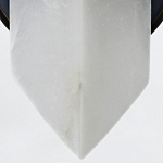 Бра черного цвета металлическое с вертикальным плафоном из алебстра Alora варинант исполнения - 3 | Loft Concept в Ульяновске