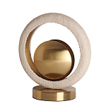 Настольная лампа с бежевым текстурным кольцом и латунным шаром в центре Tactile   варинант исполнения - 1 | Loft Concept в Ульяновске