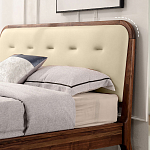 Кровать двуспальная с каркасом из дерева и мягким изголовьем Moon Walnut Bed варинант исполнения - 2 | Loft Concept в Ульяновске