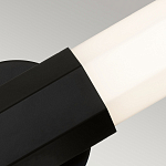 Бра для ванных комнат вертикальное с длинным белым матовым плафоном в форме шестиугольника на круглом основании Hinkley варинант исполнения - 17 | Loft Concept в Ульяновске